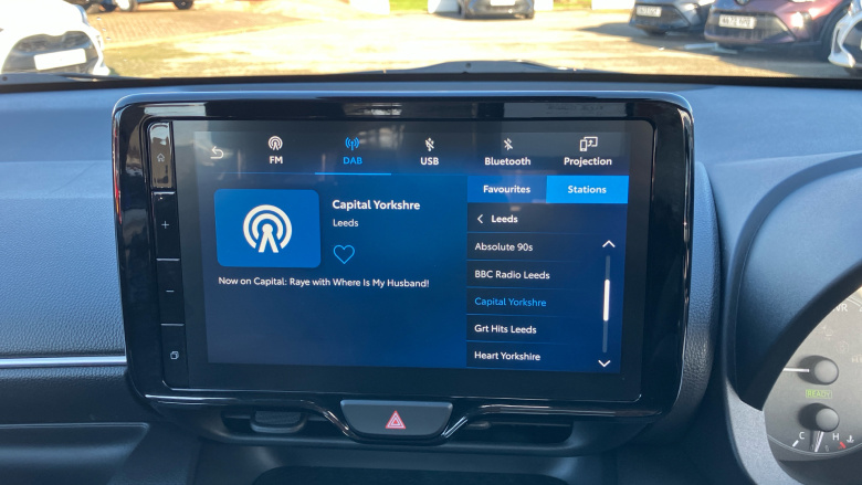 Toyota Yaris 1.5 Hybrid Icon 5dr CVT Hybrid Hatchback